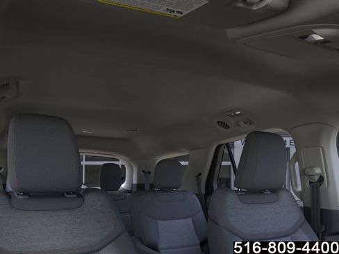 Used 2026 Ford Explorer Active AWD/4WD image 23