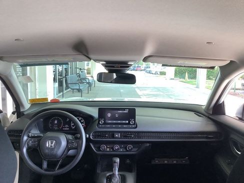 Used 2023 Honda HR-V LX image 19