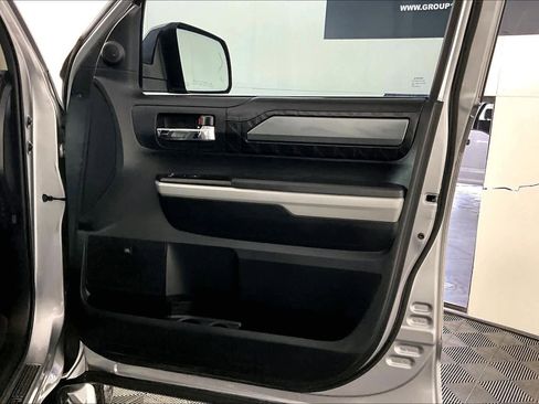 Used 2018 Toyota Tundra Platinum image 22