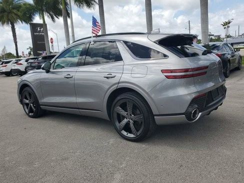 Used 2023 Genesis GV70 2.5T w/ Sport Prestige Package image 7