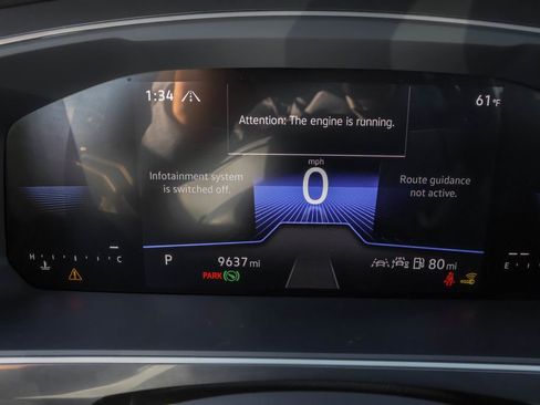 Certified 2024 Volkswagen Tiguan SE R-Line image 21