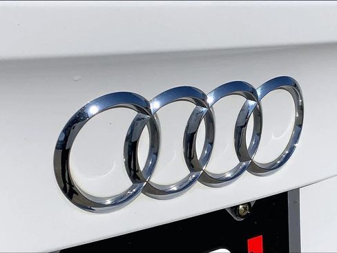 Used 2017 Audi A7 3.0T Premium Plus w/ Comfort Seating Package image 10