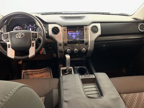 Used 2019 Toyota Tundra SR5 w/ SR5 Upgrade Package image 33