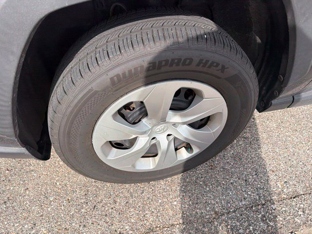 Used 2019 Toyota RAV4 LE w/ All Weather Liner Package AWD/4WD image 5