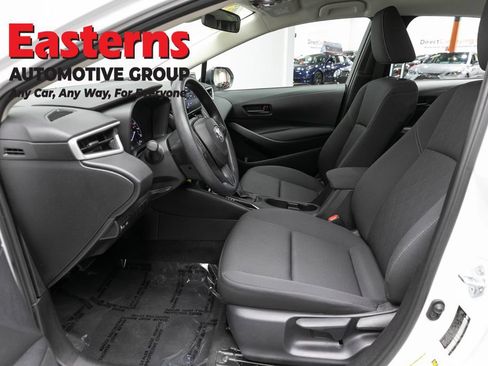 Used 2024 Toyota Corolla LE FWD image 13