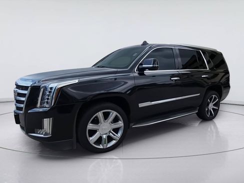 Used 2016 Cadillac Escalade 2WD image 4