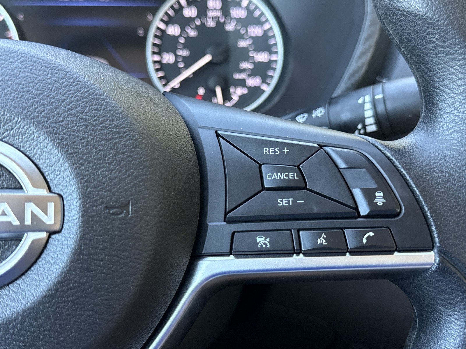 Used 2024 Nissan Sentra SV FWD image 21