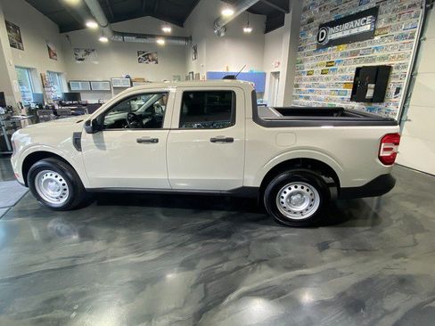 Used 2025 Ford Maverick XL w/ Equipment Group 102A AWD/4WD image 4