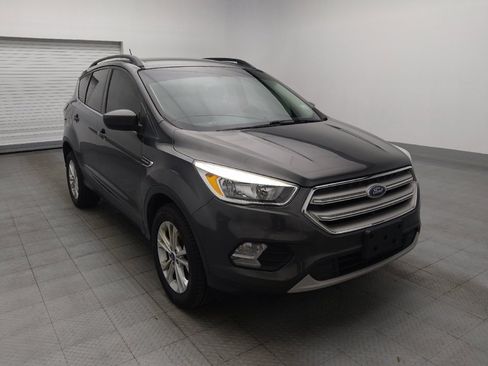 Used 2018 Ford Escape SE w/ SE Sync 3 Package AWD/4WD image 14