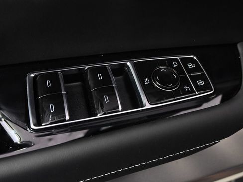 New 2027 Cadillac Vistiq Sport w/ LPO, Floor Liner Package AWD/4WD image 27