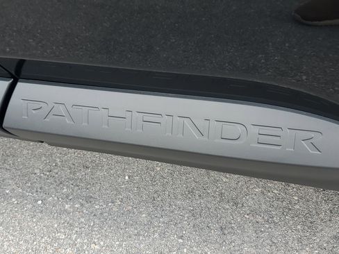 New 2026 Nissan Pathfinder SV image 8