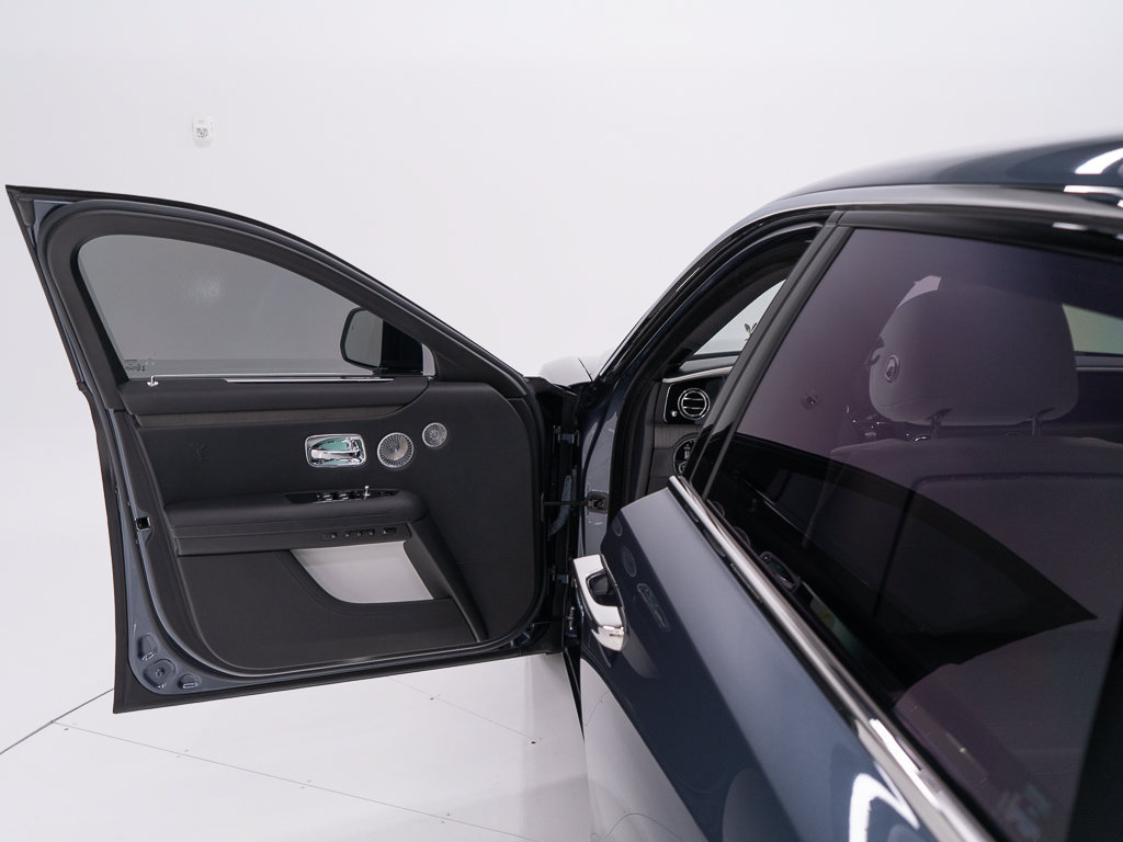 Certified 2023 Rolls-Royce Ghost Extended Wheelbase w/ Ghost Package AWD/4WD image 11