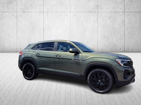 New 2026 Volkswagen Atlas Cross Sport SE image 3