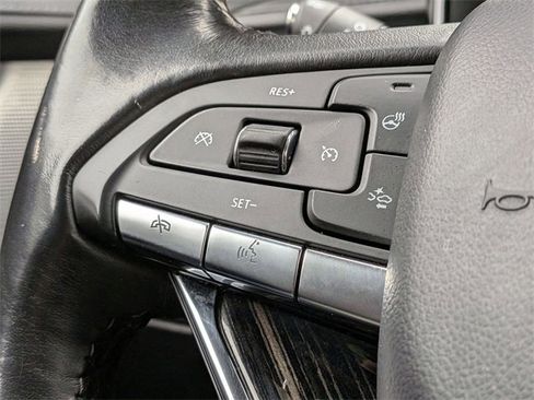 Certified 2023 Cadillac XT6 Premium Luxury image 12