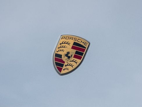 New 2026 Porsche Macan image 17