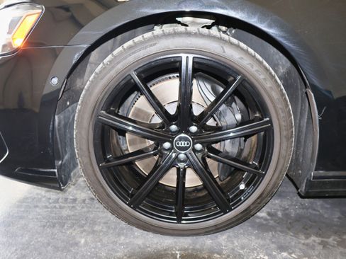 Used 2023 Audi S8 w/ S8 Executive Package image 46