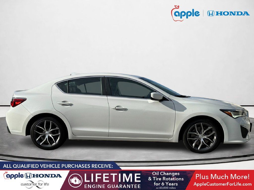 Used 2020 Acura ILX w/ Premium Package FWD image 2