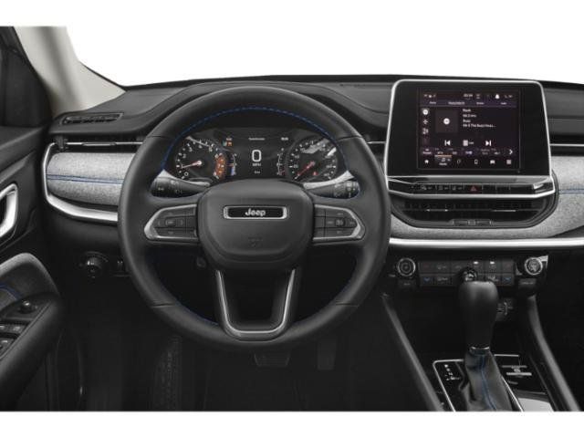 Used 2022 Jeep Compass Latitude w/ Convenience Group FWD image 11