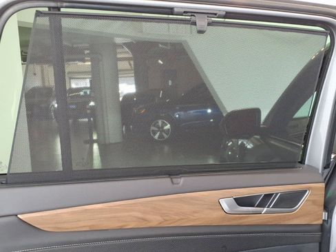 Used 2026 Volkswagen Atlas SE w/ Panoramic Sunroof Package AWD/4WD image 12