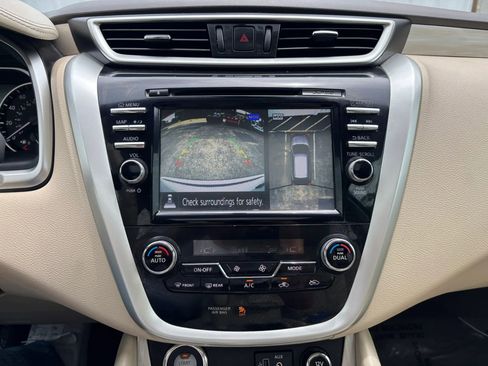 Used 2018 Nissan Murano Platinum FWD image 38