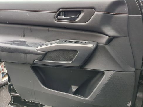 Used 2025 Nissan Pathfinder Rock Creek image 11