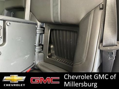 Used 2019 Chevrolet Silverado 1500 High Country w/ Technology Package AWD/4WD image 23