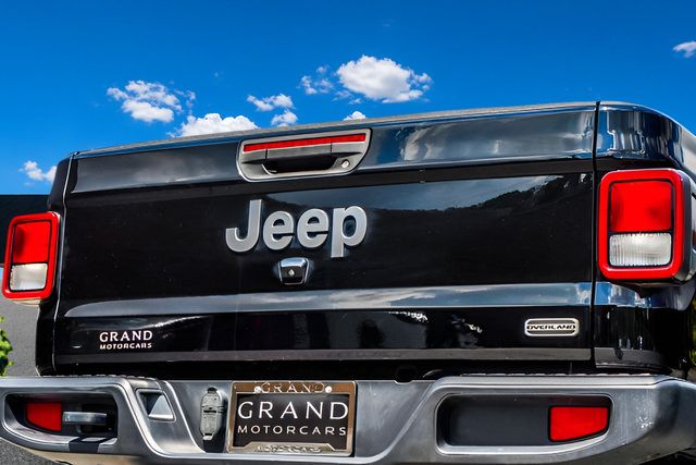 Used 2022 Jeep Gladiator Overland w/ Trailer Tow Package AWD/4WD image 41