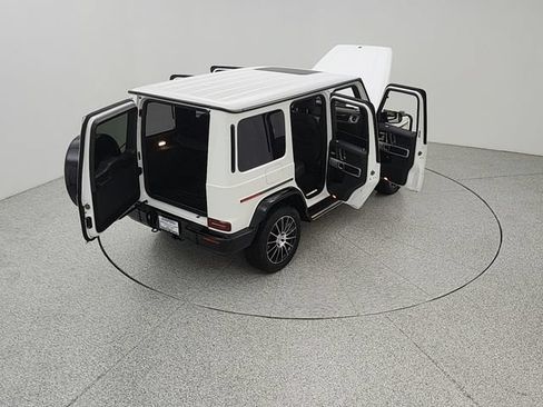 Used 2023 Mercedes-Benz G 550 image 23