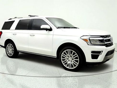 Used 2022 Ford Expedition Limited AWD/4WD image 3