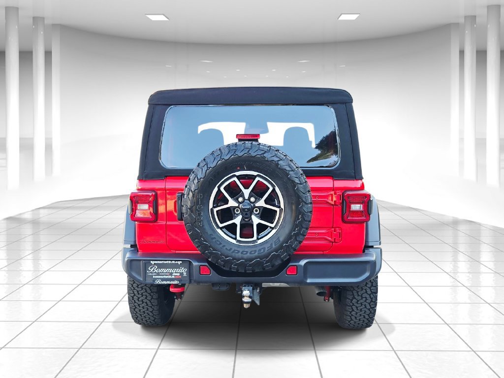 Used 2026 Jeep Wrangler Rubicon AWD/4WD image 4