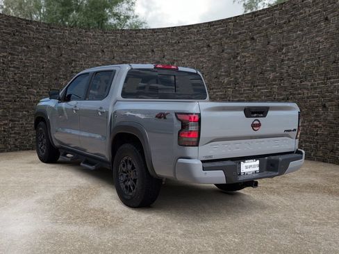 Used 2023 Nissan Frontier PRO-4X w/ Pro-4X Premium Package AWD/4WD image 4