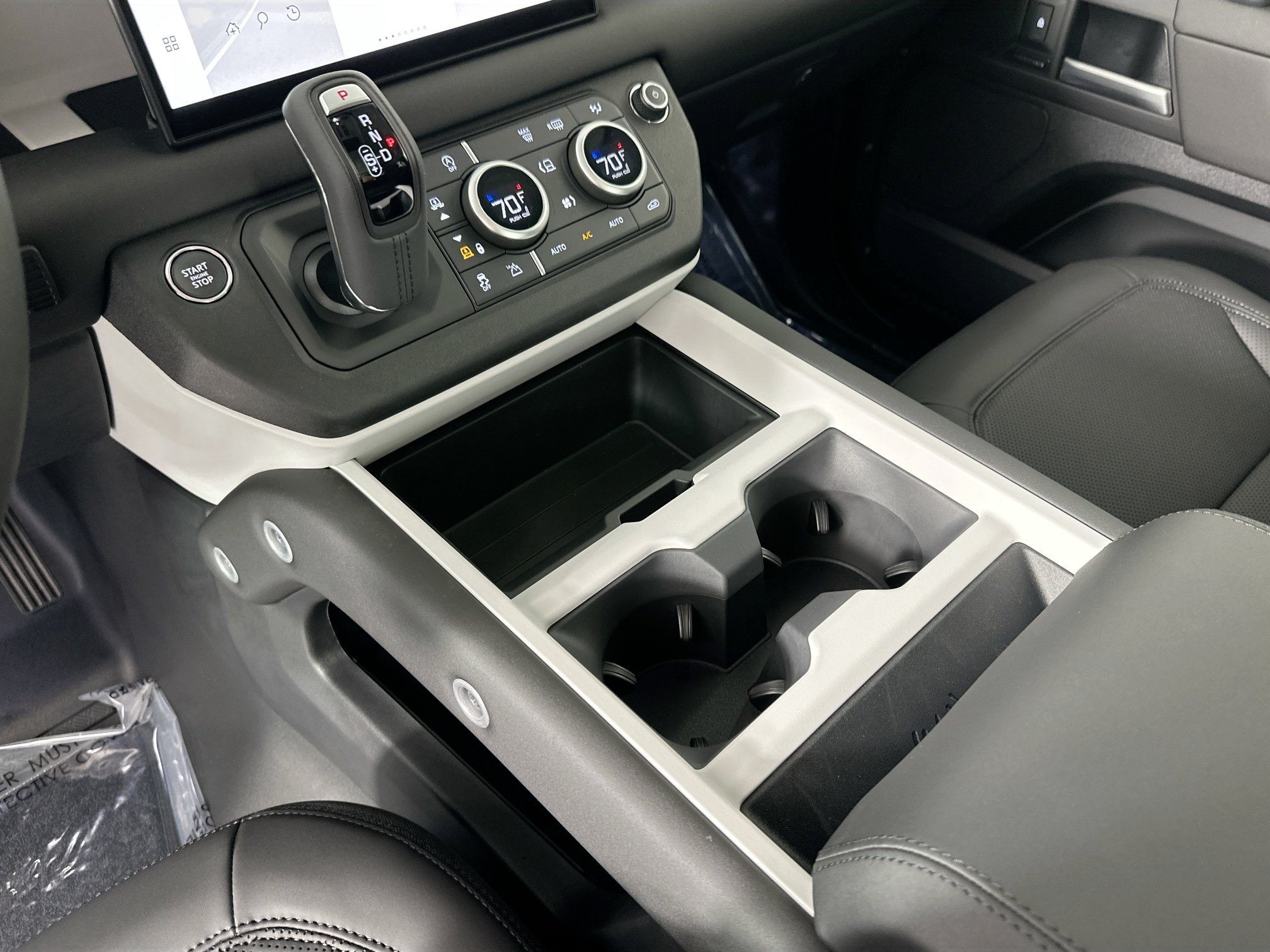Certified 2025 Land Rover Defender 110 S AWD/4WD image 13