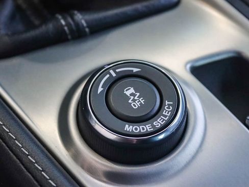 Used 2018 Chevrolet Corvette Z06 w/ Z07 Performance Package image 24