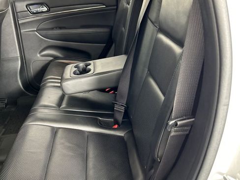 Used 2020 Jeep Grand Cherokee High Altitude AWD/4WD image 17