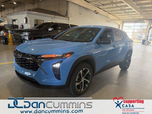 Used 2024 Chevrolet Trax RS w/ Driver Confidence Package image 1