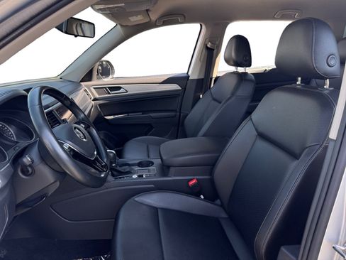 Used 2019 Volkswagen Atlas SE w/ Towing Package FWD image 9