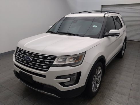 Used 2016 Ford Explorer Limited w/ Equipment Group 301A AWD/4WD image 15