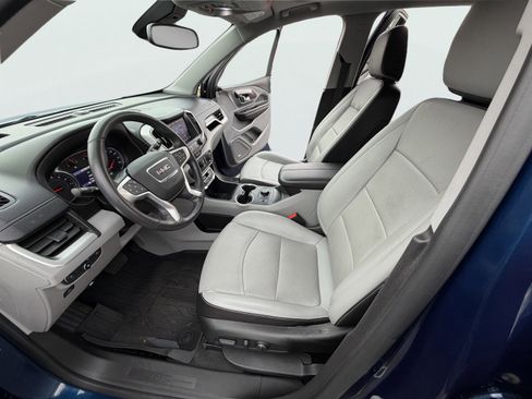 Used 2022 GMC Terrain SLT w/ Infotainment Package II image 19