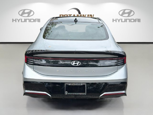 Used 2024 Hyundai Sonata SEL w/ Convenience Package FWD image 6
