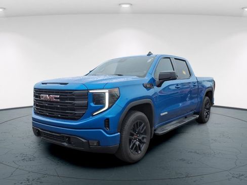 Used 2023 GMC Sierra 1500 Elevation w/ Preferred Package AWD/4WD image 3