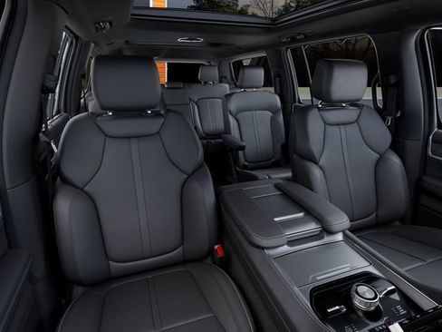 New 2026 Jeep Grand Wagoneer Limited image 16