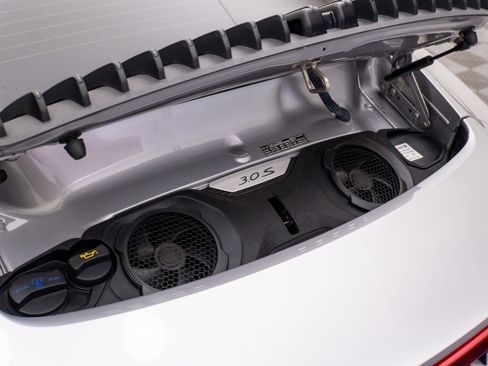 Used 2020 Porsche 911 Carrera S RWD image 32