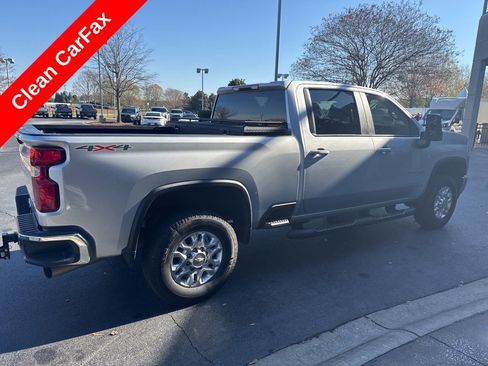 Used 2022 Chevrolet Silverado 2500 LT w/ Convenience Package image 6