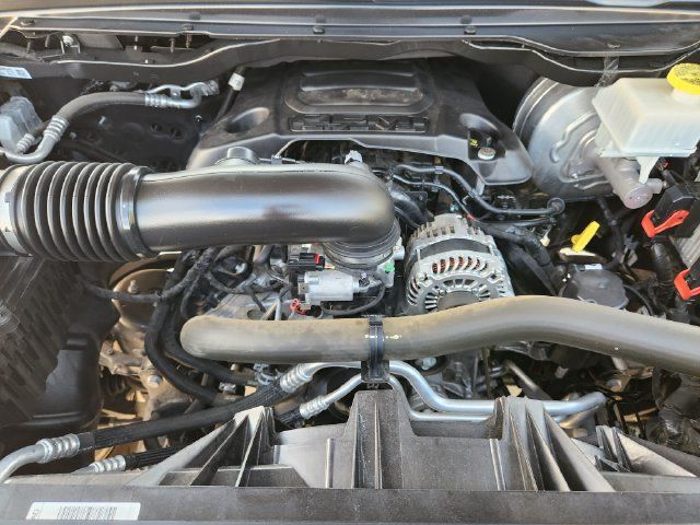Used 2022 RAM 1500 Big Horn AWD/4WD image 32