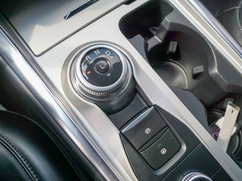 Used 2022 Ford Explorer XLT w/ Equipment Group 202A image 29