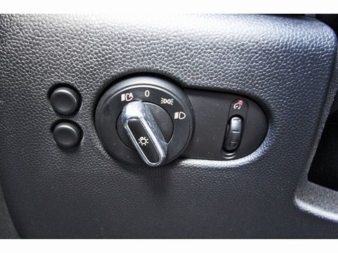 Used 2019 MINI Cooper 2-Door Hardtop FWD image 23
