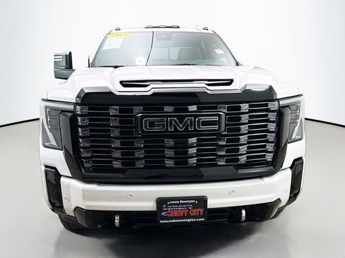 Used 2025 GMC Sierra 2500 Denali Ultimate w/ LPO, GMC Protection Package AWD/4WD image 2