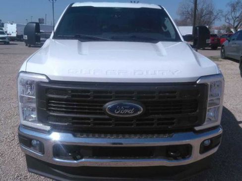 Used 2024 Ford F250 XL w/ XL Chrome Package image 5