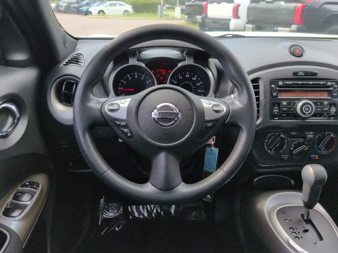 Used 2014 Nissan Juke S FWD image 15