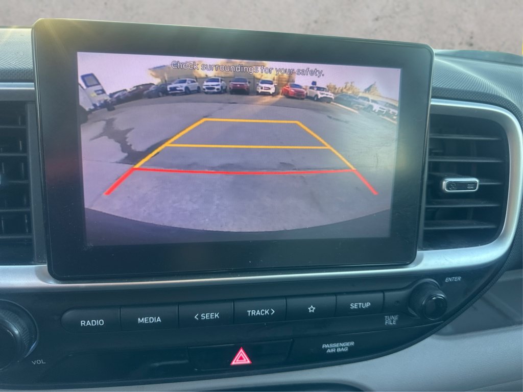 Used 2022 Hyundai Venue SEL FWD image 33